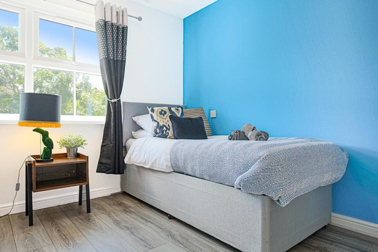 Delightful 2 Bed Apartment For Bicester Outlet Shopping By Platinum Key Properties Zewnętrze zdjęcie