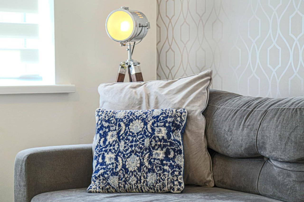 Delightful 2 Bed Apartment For Bicester Outlet Shopping By Platinum Key Properties Zewnętrze zdjęcie